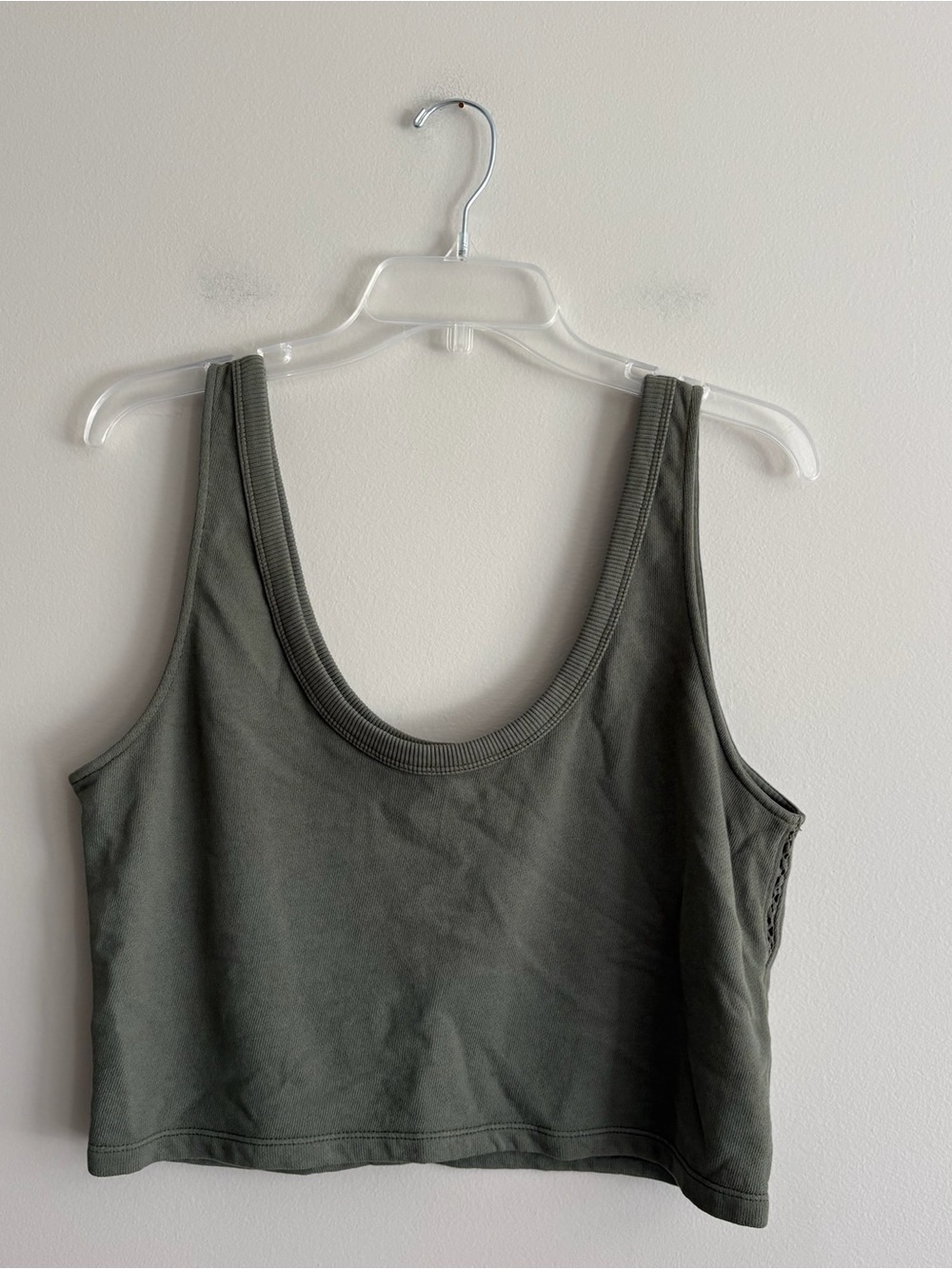 aerie Olive Scoop Neck Crop Tank Size M
